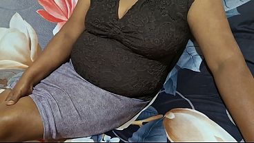 Sialan, Ibu Tiri Asia Lagi Horny Di Liburan, Siap Digarap
