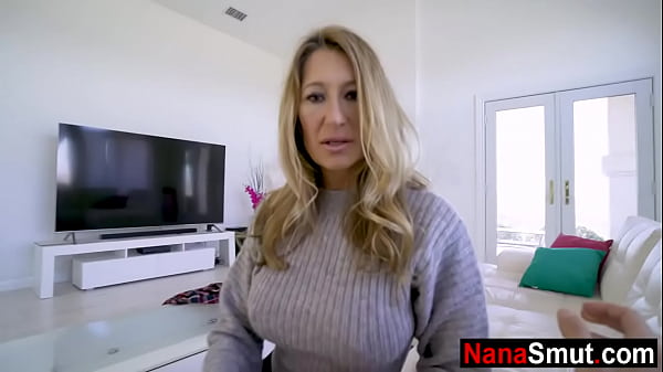 Nenek Tiri Lagi Horny Minta Nenen Ke Cucu Tiri