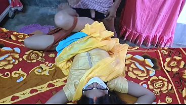 Desi Kakak Tiri Cewek Indo, Memek Sempit Digenjot Makin Basah