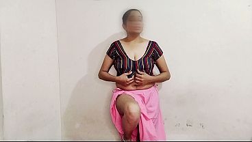 Bhabhi Panas Selingkuh Dari Suami Demi Kontol Besar Tetangga, Nunggangin Sambil Ngomong Hindi.